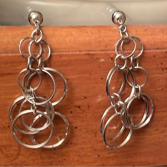 Chic Silver 80’s Style Multi-Hoop Earrings - Picture 4 of 6